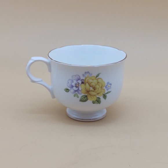 Sadler Tea Cup & Saucer -Wellington, Purple and Yellow Flowers - Picture 6 of 11